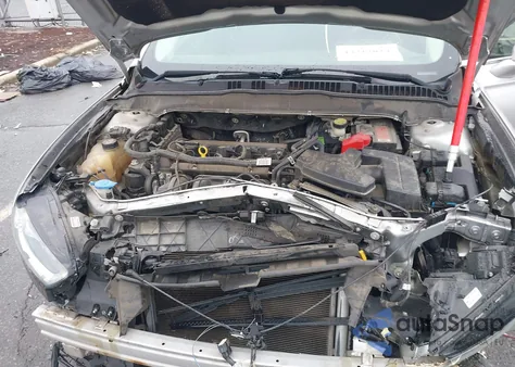 2015 Ford Fusion Se z USA, uszkodzony, nr VIN 3FA6P0H73FR210923